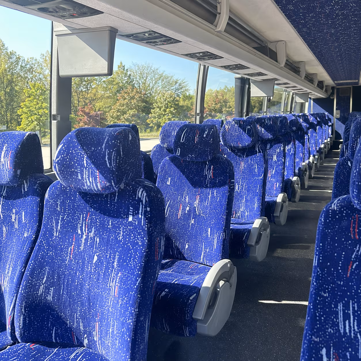 a charter bus to yankee stadium citi field and madison square garden from greenwich