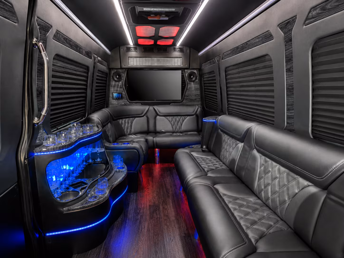 xfinity theatre hartford and mohegan sun arena concert buses